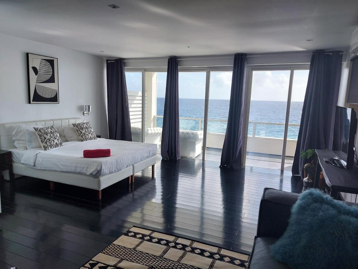 Saint Tropez Boutique Hotel 威廉斯塔德 外观 照片