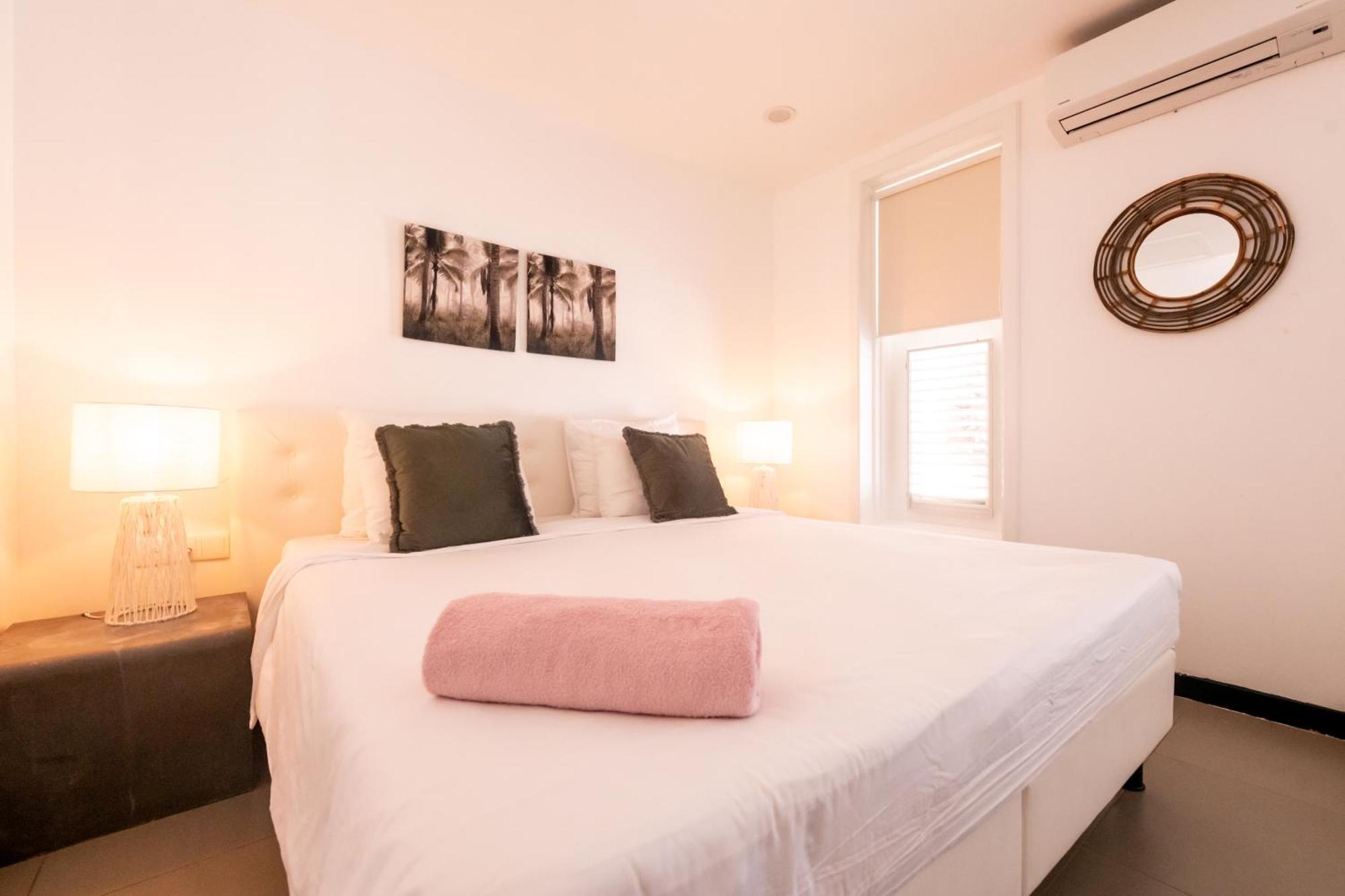 Saint Tropez Boutique Hotel 威廉斯塔德 客房 照片